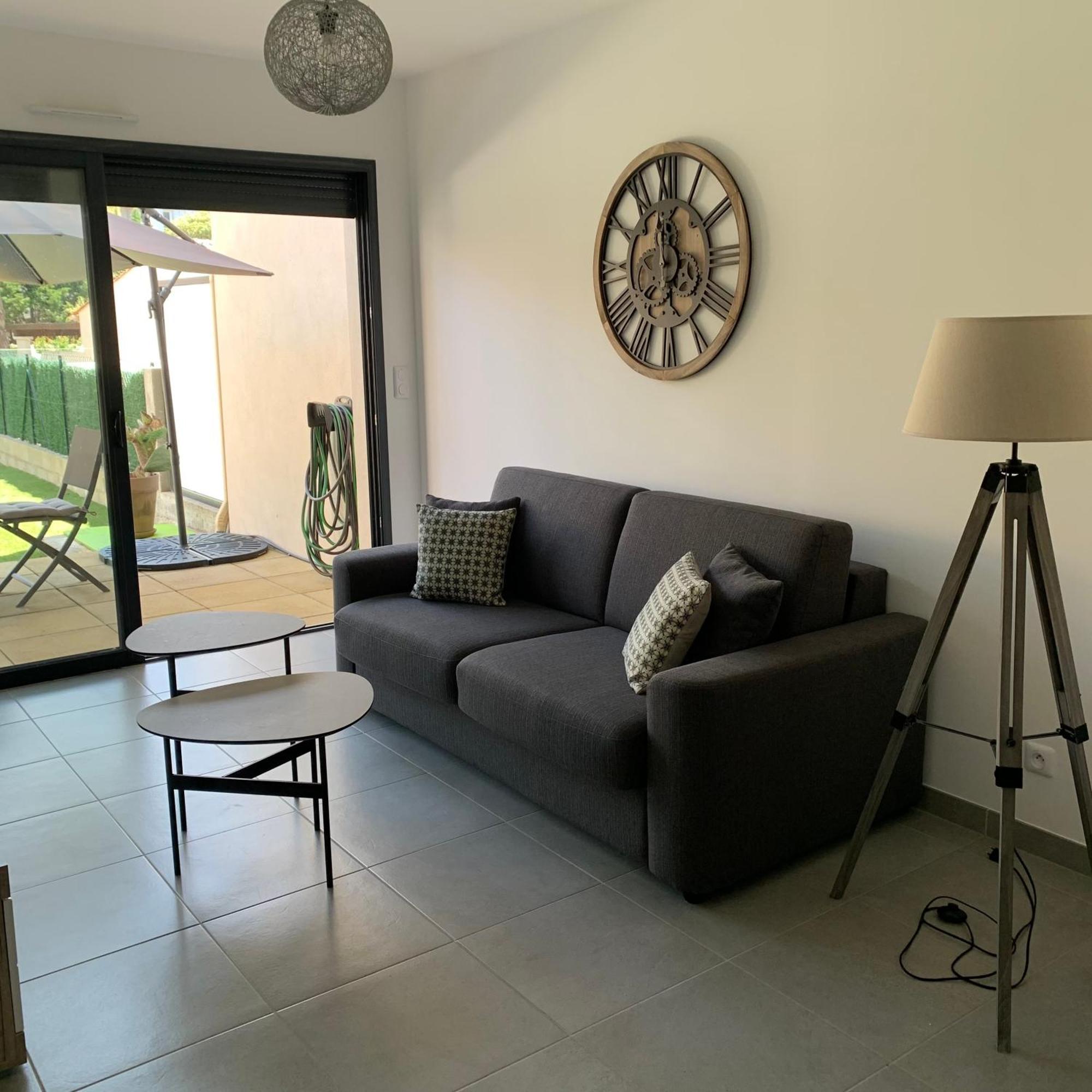 Appartement T2 - Rez-De-Jardin, Proche Plage Et Commerces Calvi  Exterior foto